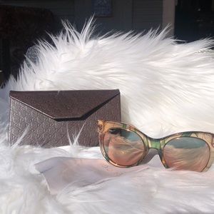 Gucci sunglasses with case